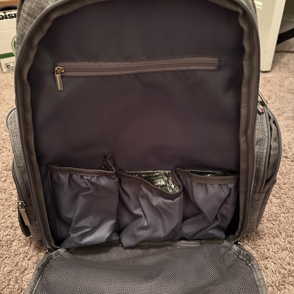 CoolBELL Backpack Diaper Bag Gray  Many Pockets Insulated Padded 16" Never Used - Picture 8 of 10